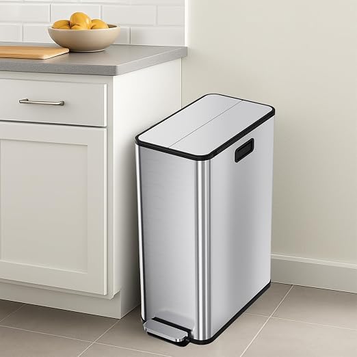14.8 Gallon / 56L Kitchen Trash Can - Image 7
