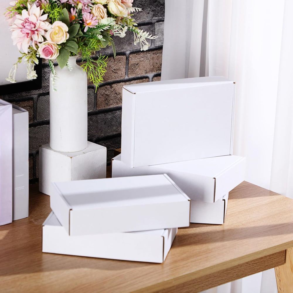 Qilery 200 Pcs 7.09 x 5.12 x 1.97 Inches Mailing Boxes White Mailer Boxes