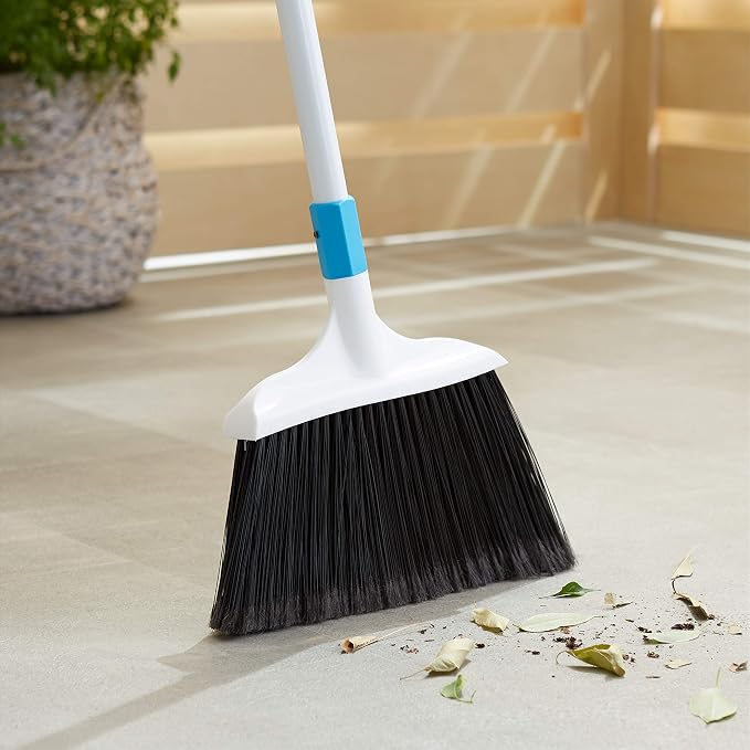 Amazon Basics Heavy-Duty Broom - Image 5