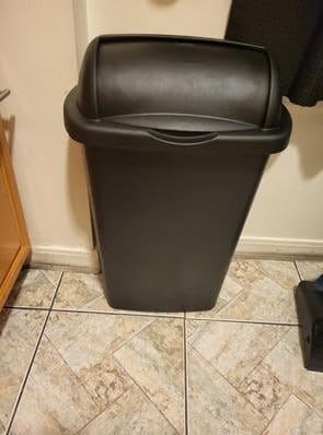 13 Gallon Roll Top Wastebasket – Lift-Open Kitchen Black Trash Can 13 Gallon - Image 6