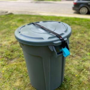 SideArm Trash Can Lock for Round Bins with Handles (Bin Not Included) – No Drill Strap Secures Lid Against Animals & Wind – Fits 20–55 Gallon Garbage Cans (Bin Not Included)