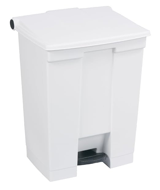 Rubbermaid Commercial Products Legacy Step-On Trash Can, Hands-Free Garbage Can by RubbermaidCommercialProducts