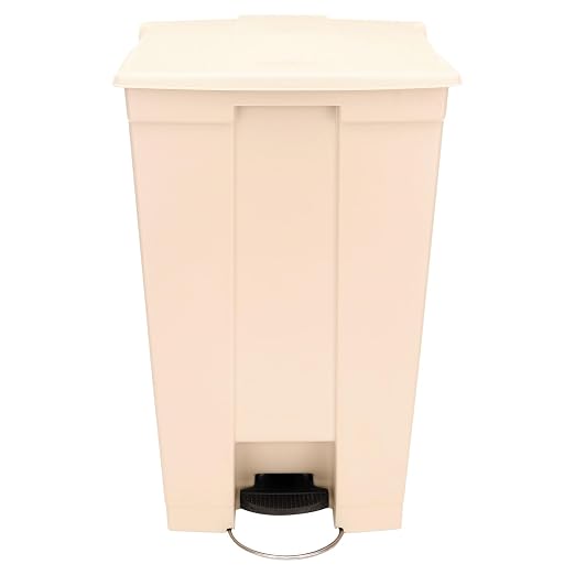 Rubbermaid Commercial Products Legacy Step-On Plastic Trash Can/Container by RubbermaidCommercialProducts