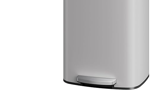 Garvee 16 Gallon / 60 Liter Metal Trash Can - Image 9