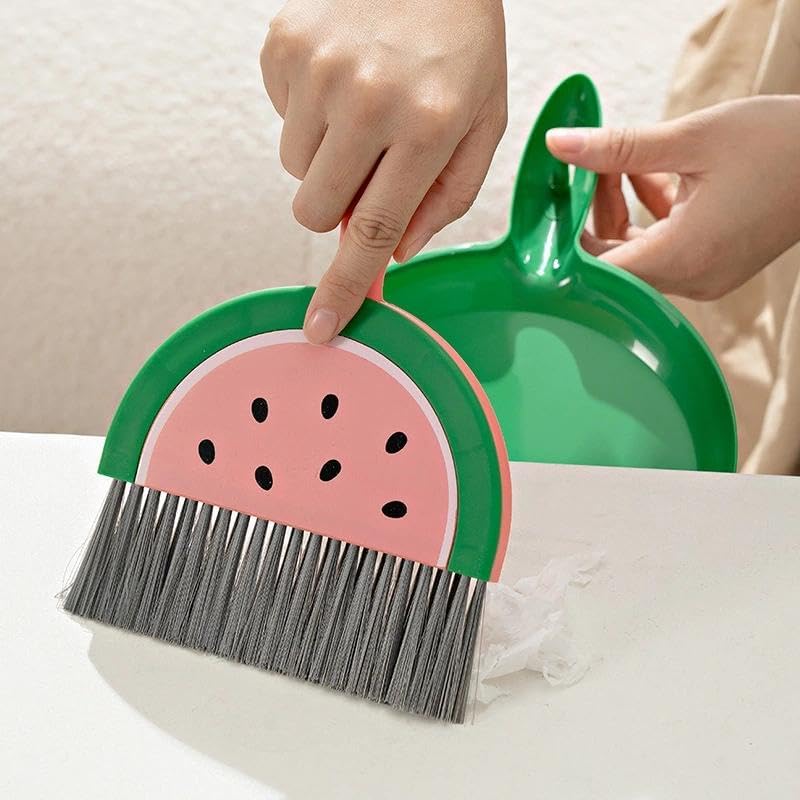 1 Set Colorful Mini Mop and Dustpan Set,Compact for Desk & Table Cleaning - Ideal ForBedroom, Bathroom, Kitchen, Living Room - Fun(Yellow)