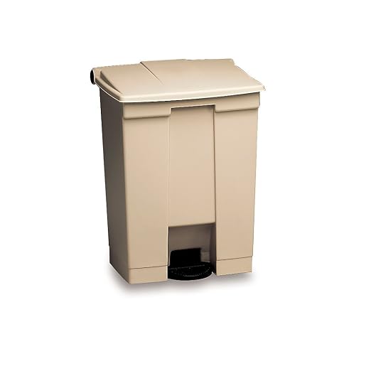 Rubbermaid Commercial Products Step-On Lid Trash Can, Hands-Free Sanitary Use by RubbermaidCommercialProducts