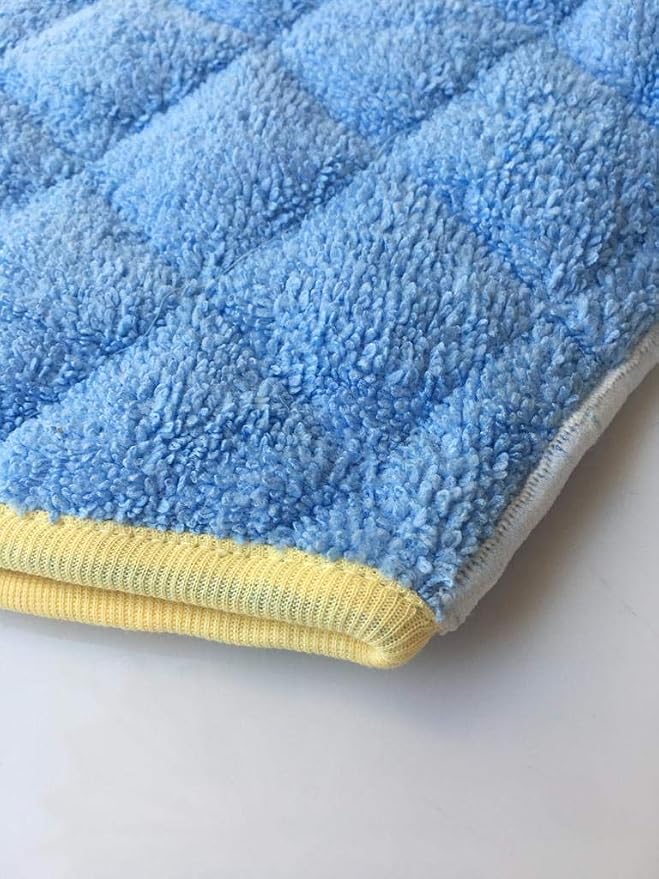 Soft Microfiber Dust Mitt - Image 3