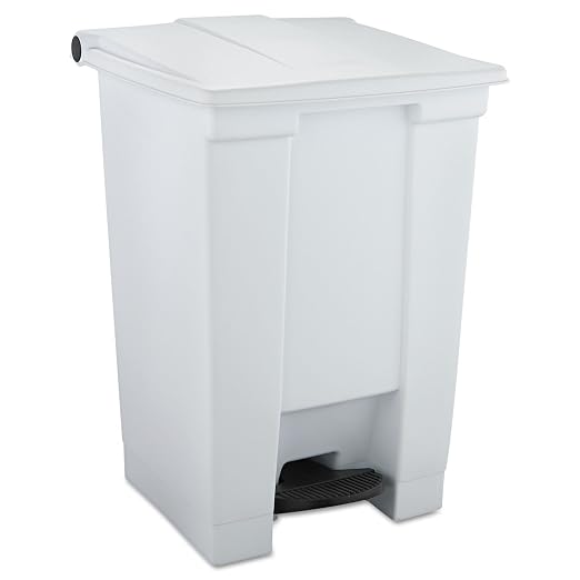 Rubbermaid Commercial Products Step-On Trash Can by RubbermaidCommercialProducts
