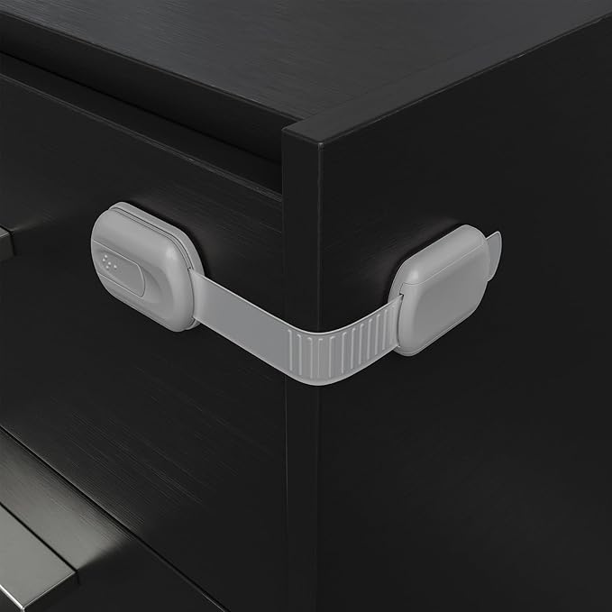 Baby Proofing Child Safety Locks by Skyla Homes - Image 9