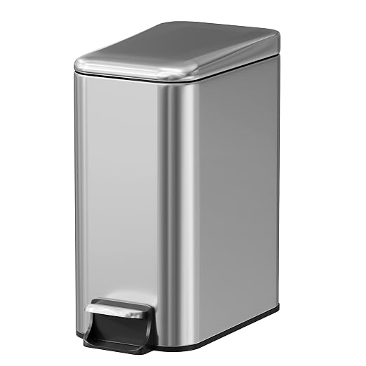 Small Trash Can with Lid Soft-Close, 6 L/1.6 Gal Bathroom Garbage Can with by Halituny
