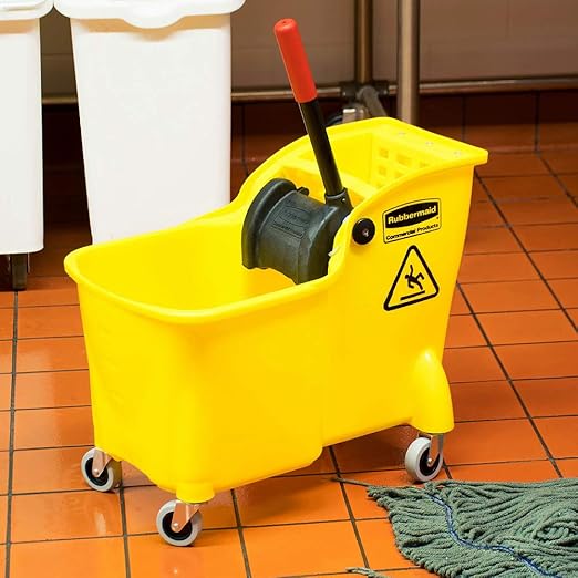 Rubbermaid Commercial Products 31 QT Tandem Mop Bucket and Wringer Combo on - Image 2
