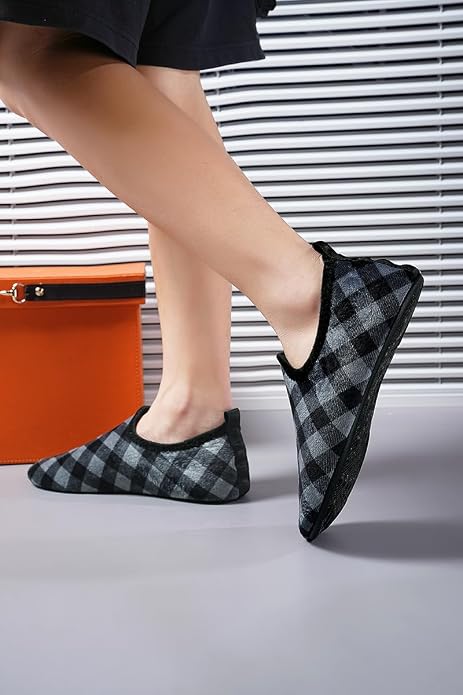 QZKDM Lightweight Slip on Grip Indoor House Slippers Barefoot Non Slip Home - Image 3