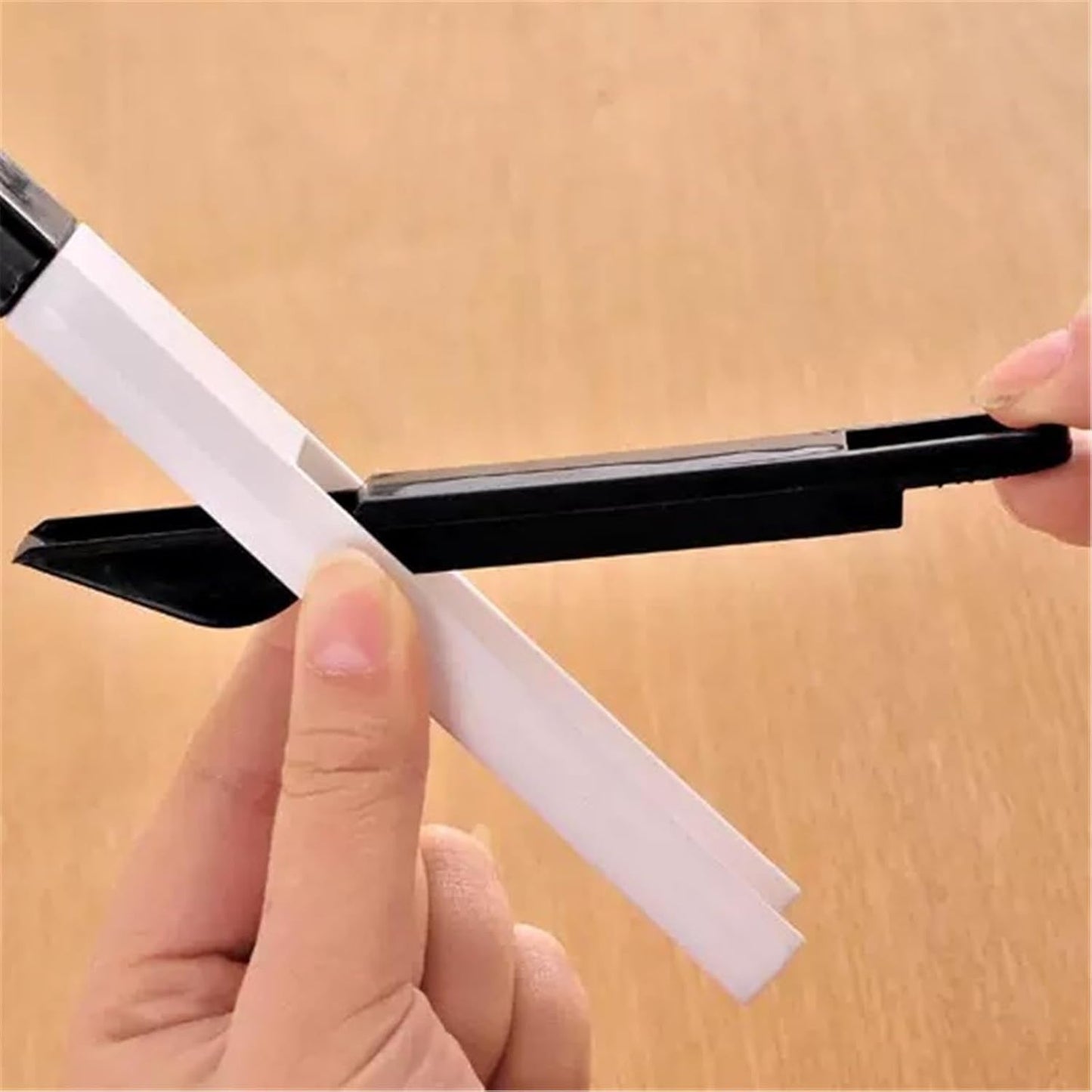 1pc Multi-Purpose Cleaning Brush with Dustpan, Manual Gap Slot Brush for Keyboard, Blinds, Door Sill, Sliding Tracks
