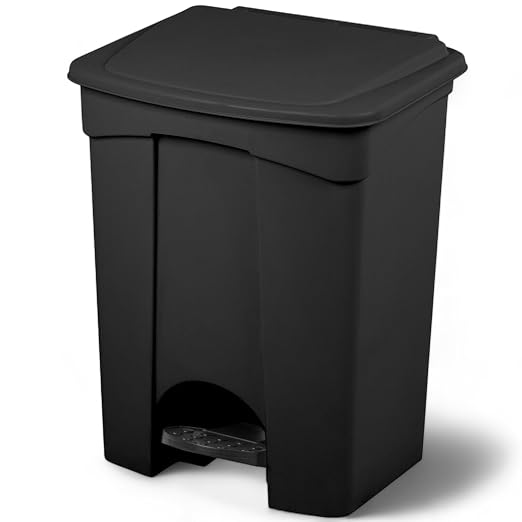 PRO&Family Step-On Trash Can by PRO%26Family