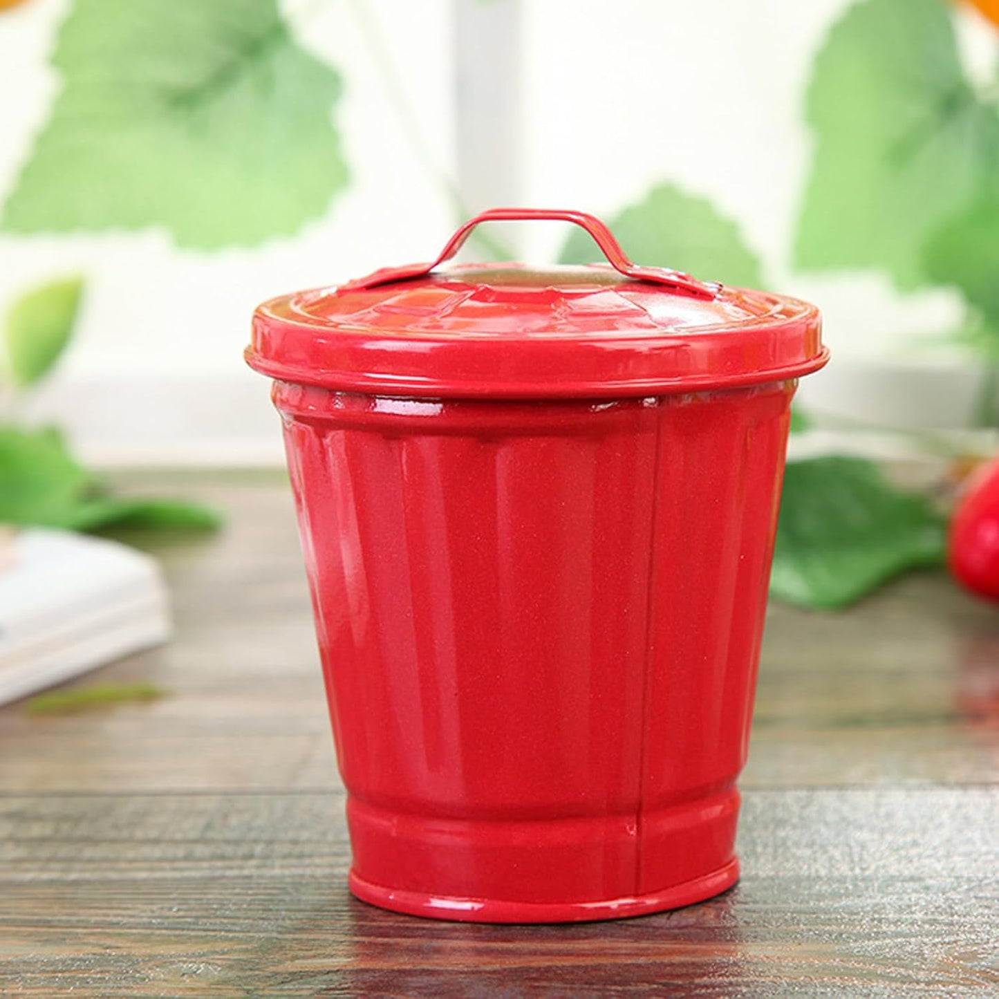 Innovative Iron Themed Trash Bin Household Rubbish Container Small Wastebasket Decorative Iron Trash Can