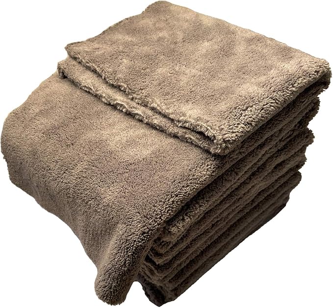 Plush Edgeless Microfiber Towel - Image 2