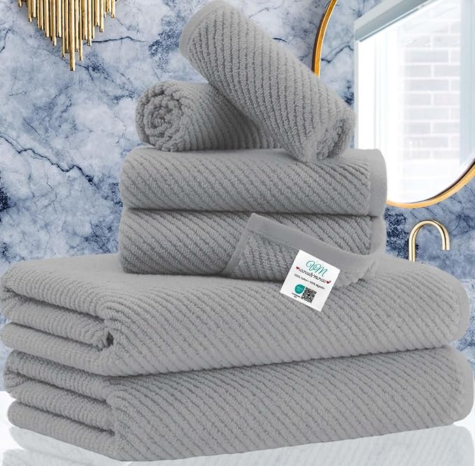 VOOVA & MOVAS Grey Bathroom Towel Sets by VOOVAMOVAS