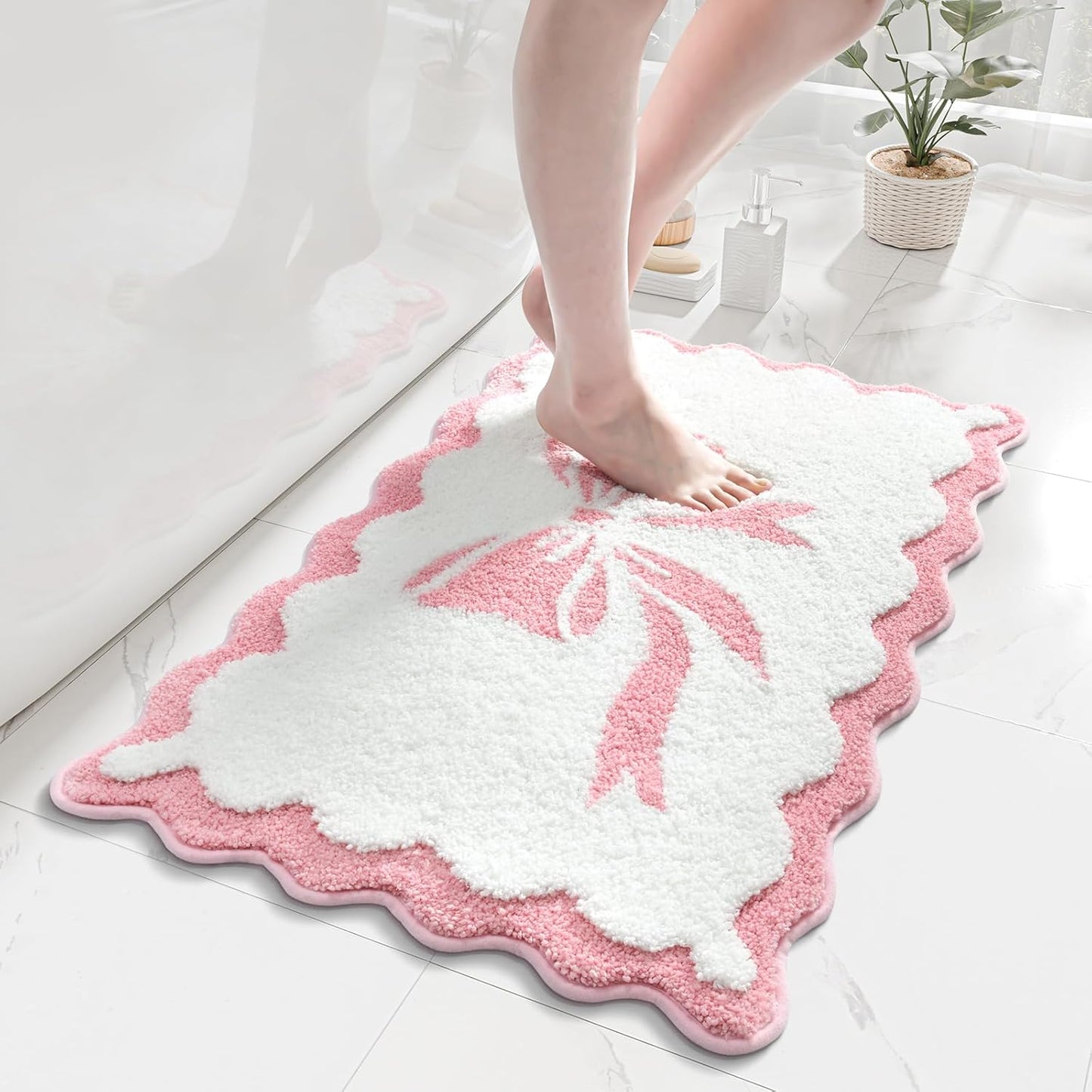 Anybar Bow Bath Mat Pink White Bathroom Rug Cute Scalloped Rugs Non Slip Floor Carpet Microfiber Bathmat Soft Super Absorbent Machine Washable Bathmat for Shower Scallop Bathroom Mats（18x25 inch）