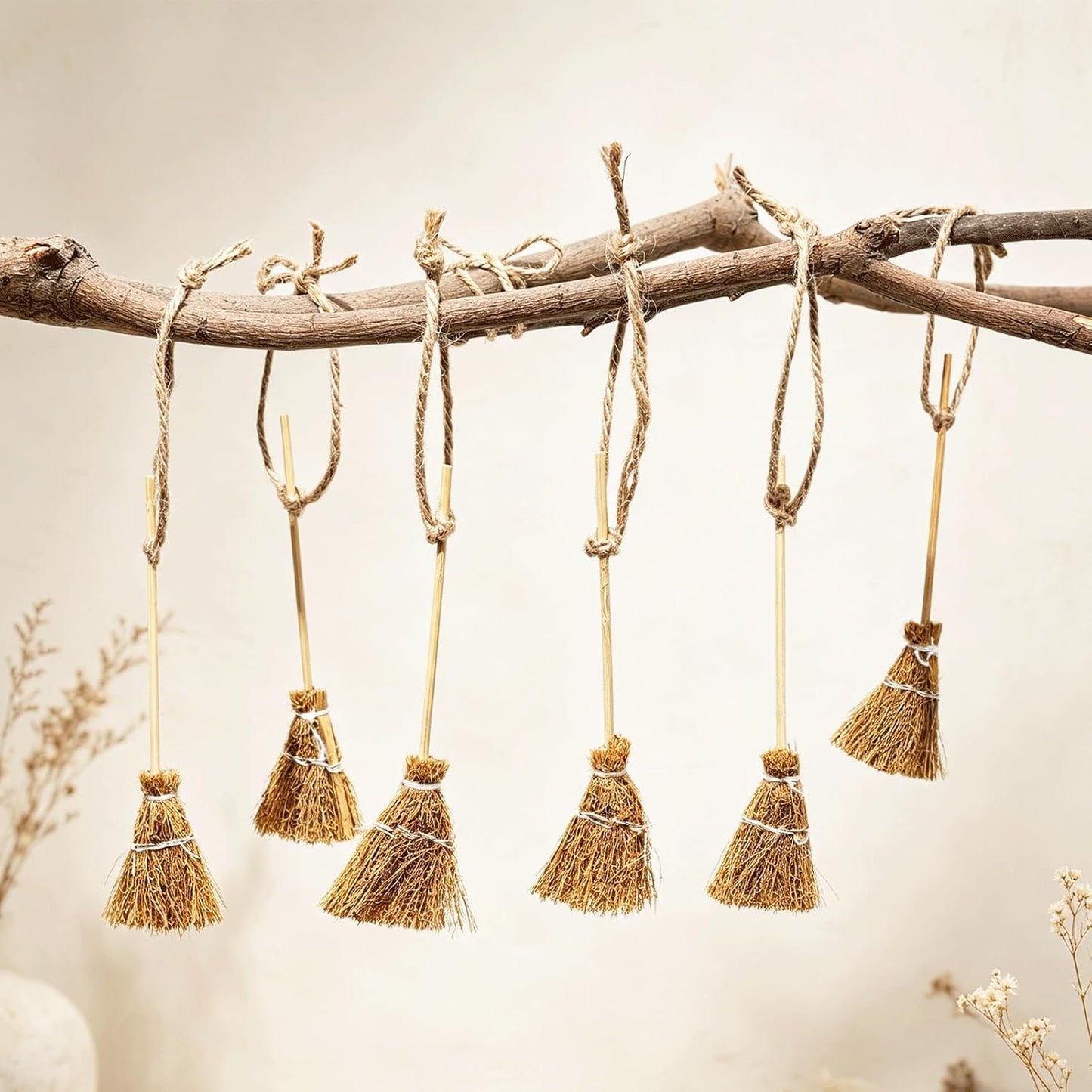 24 Pcs Mini Witch Broom Decorations, 3 Sizes Natural Straw Broom Props with Red/White Ropes, Miniature Broom Ornaments for Halloween Party Favors Cosplay Dollhouse Home Decor & DIY Crafts Supplies
