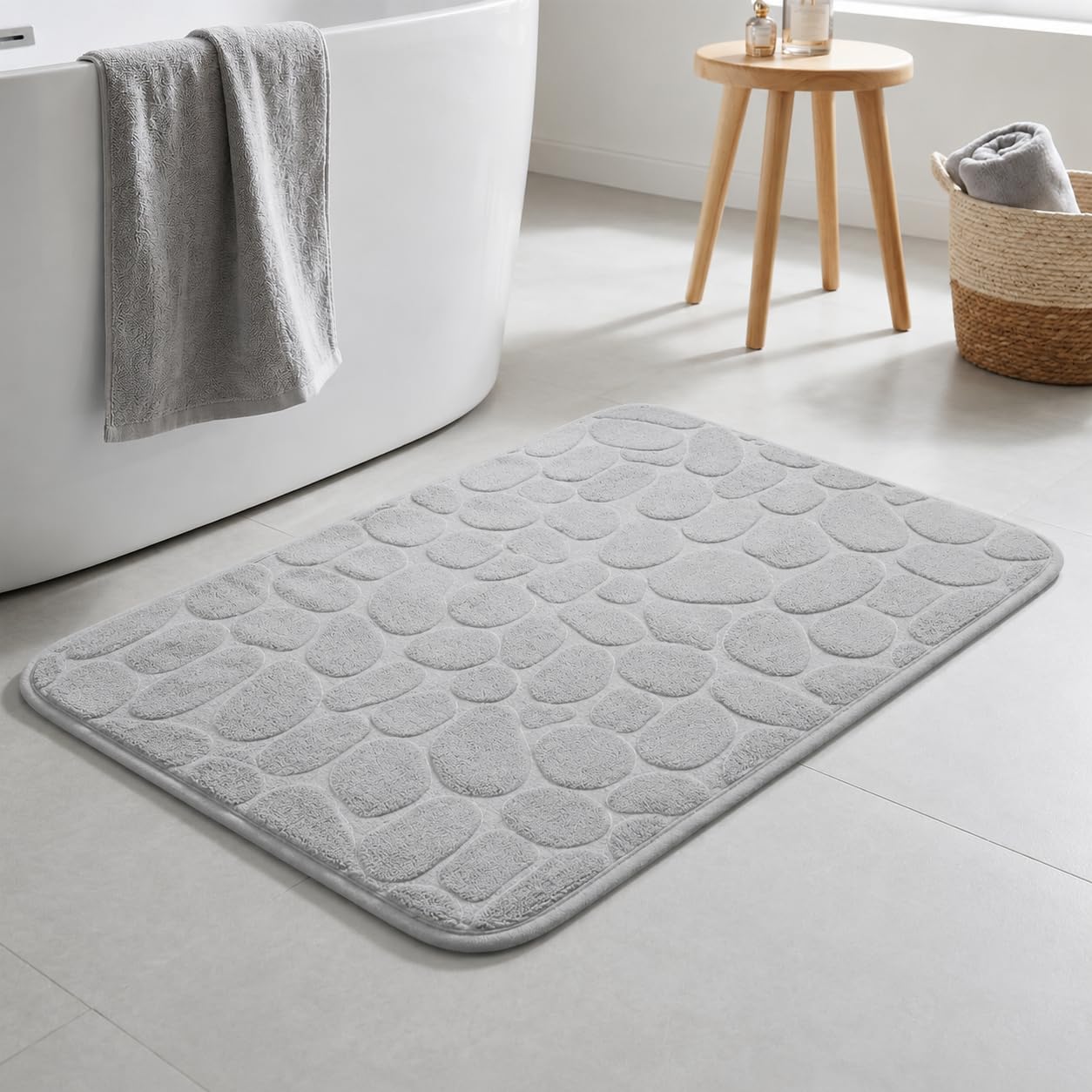 Non Slip Water Absorbent Bath Rug, 23.6" x 15.75" Soft and Comfortable Cobblestone Bathroom Rugs, Memory Foam Shower Bath Mat for Bathroom and Kitchen, Gray