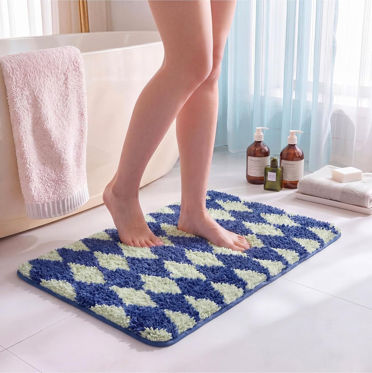 Kacctyen Checkered Bath Mat 24x16 Inch Cute Diamond Tufted Bathroom Rug Soft Absorbent Non-Slip Washable Microfiber for Tub Shower Apartment Dorm Home Decor(Blue and Green)