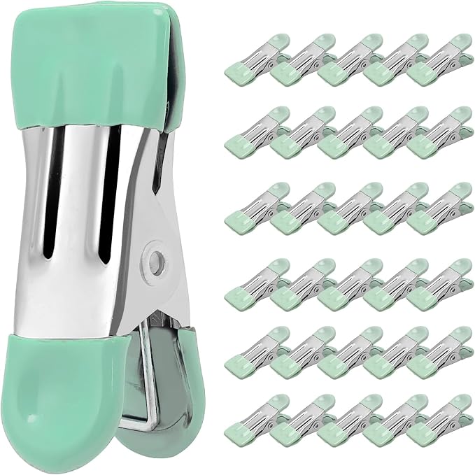 Clothes Pins Heavy Duty 30 Pack by CowdroBrand