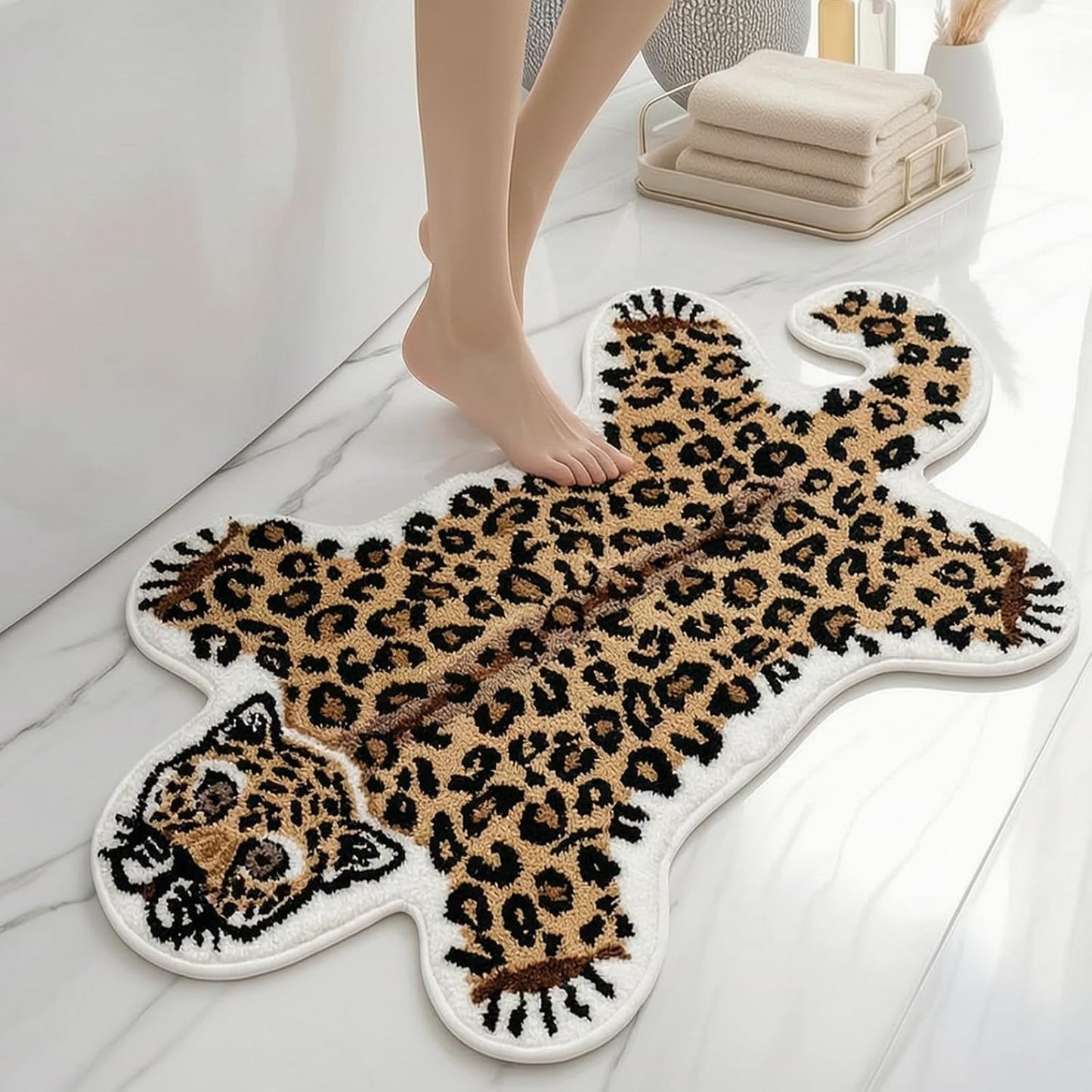 Seek4comfortable Brown Leopard Bath Mat for Bathroom, Cute Cheetah Shaped Rug Non Slip Animal Area Rugs Absorbent Bathtub Rug Washable Plush Shower Rugs, 24x40 Inch