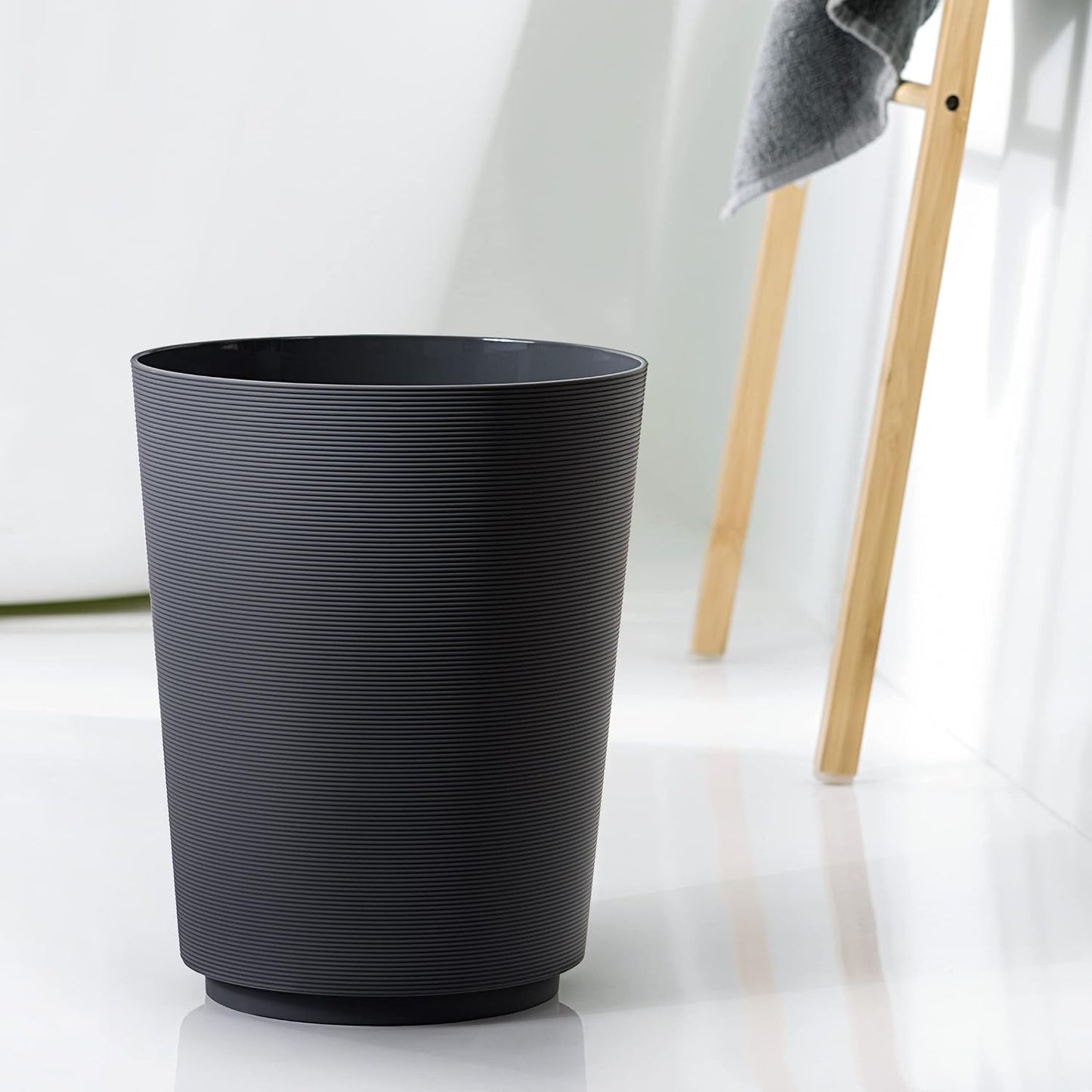 Indoor Storage Container,1.98 Gallon,Plastic,Sturdy‑Resistant and Easy‑Cleaning,Black,Waste Basket