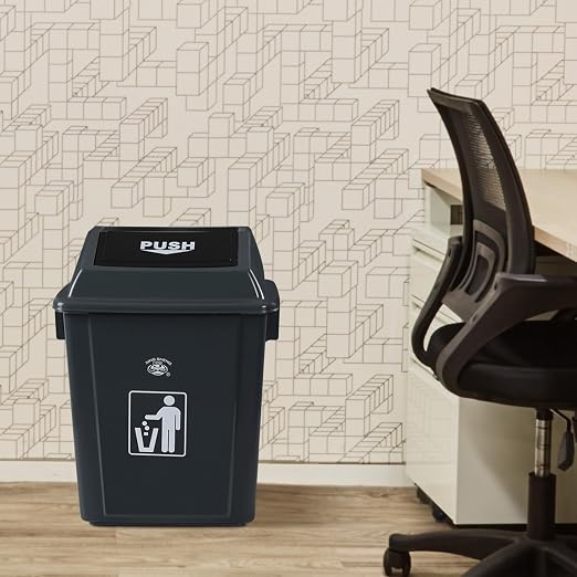8 Gallon Plastic Kitchen Trash Can - Image 4