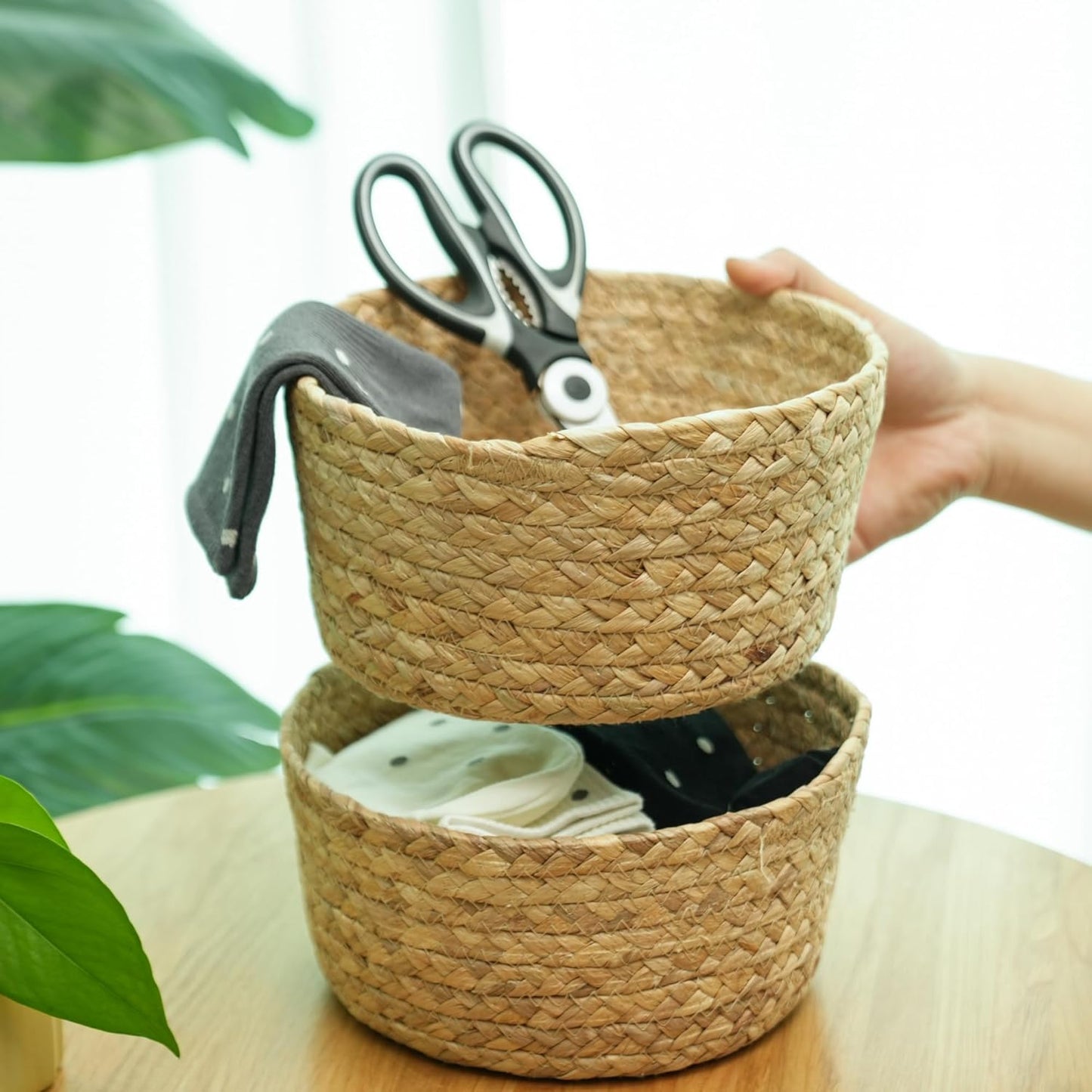 2-Pack Round Woven Hyacinth Storage Baskets, Small Handmade Natural Rattan Decorative Baskets for Kitchen, Living Room & Home Organization (Small-2PCS)