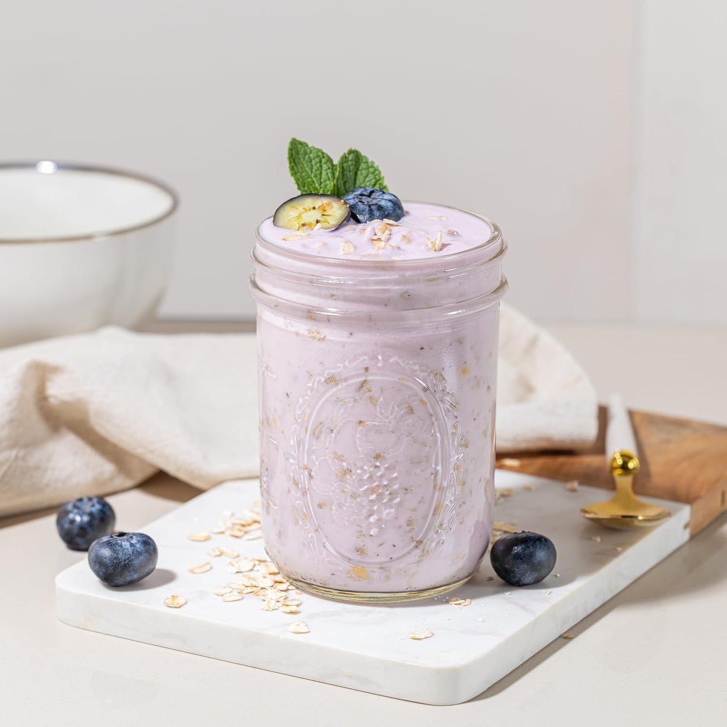 Wide Mouth Mason Jars 16 oz [2-Pack] with Airtight Lids – Glass Jars for Overnight Oats, Yogurt Parfait & Chia Pudding | BPA-Free Leak-Proof Lids