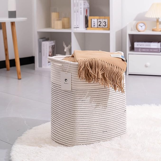 Medium and Large Woven Basket//With Handle, Used - Image 8