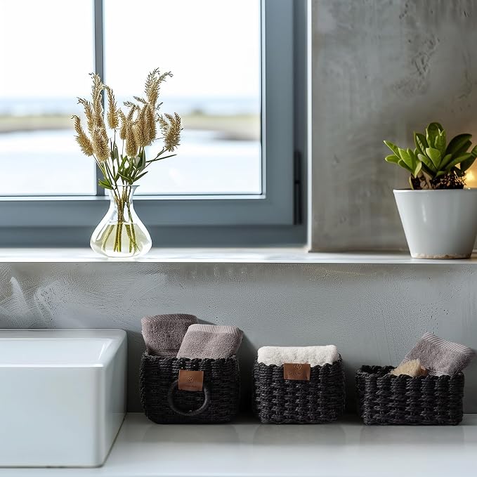 LA JOLIE MUSE Small Wicker Baskets - Image 4