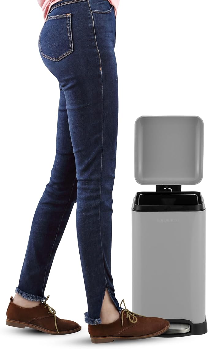 happimess HPM1012E Betty Retro Mini 3.2-Gallon Step-Open Trash Can, Fingerprint - Image 6