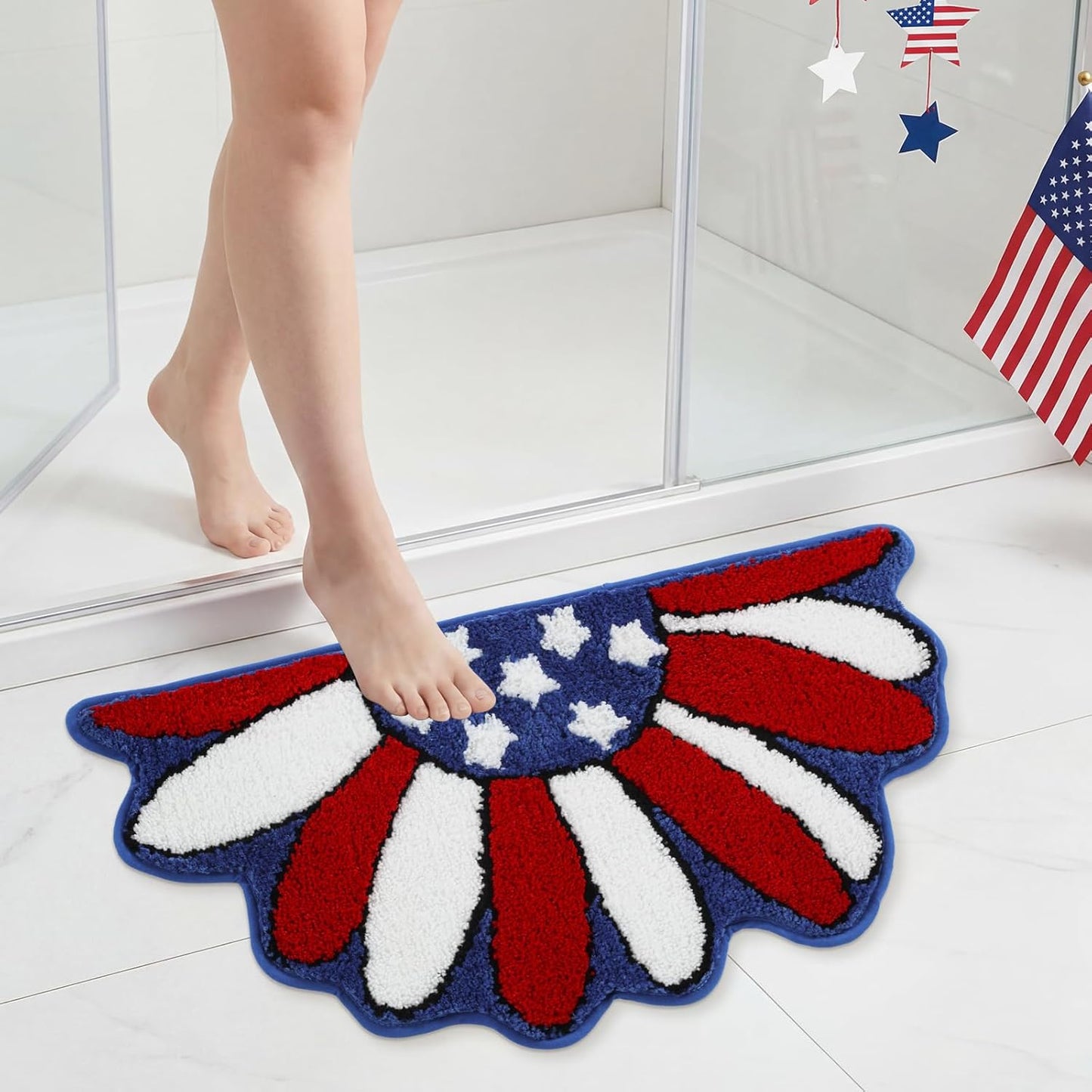 Moutina Memorial Day Daisy Floral Bath Mat 16x30 Inch, Soft and Absorbent Tufted 4th of July Bathroom Rug Non Slip Washable, Patriotic Bathroom Decor Half Circle Rug Holiday Decorations