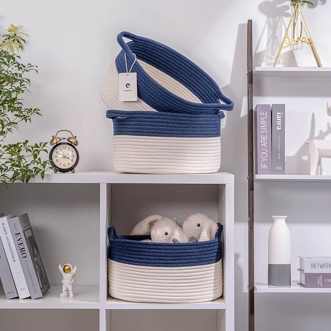 Medium and Large Woven Basket//With Handle, Used - Image 7