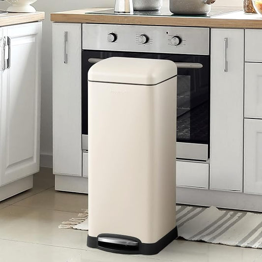 happimess HPM1007F Betty Retro 8-Gallon Step-Open Trash Can - Image 2