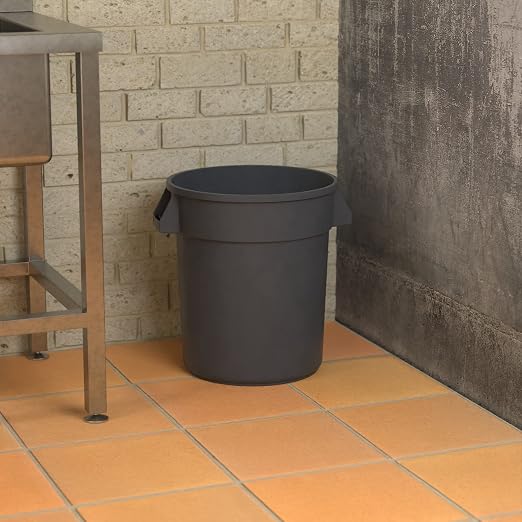 20 Gallon Gray Round Commercial Trash Can - Image 4