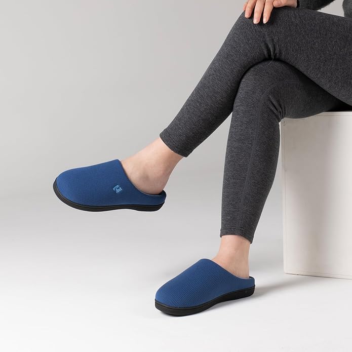 RockDove Women's Original Two-Tone Memory Foam Slipper - Image 5