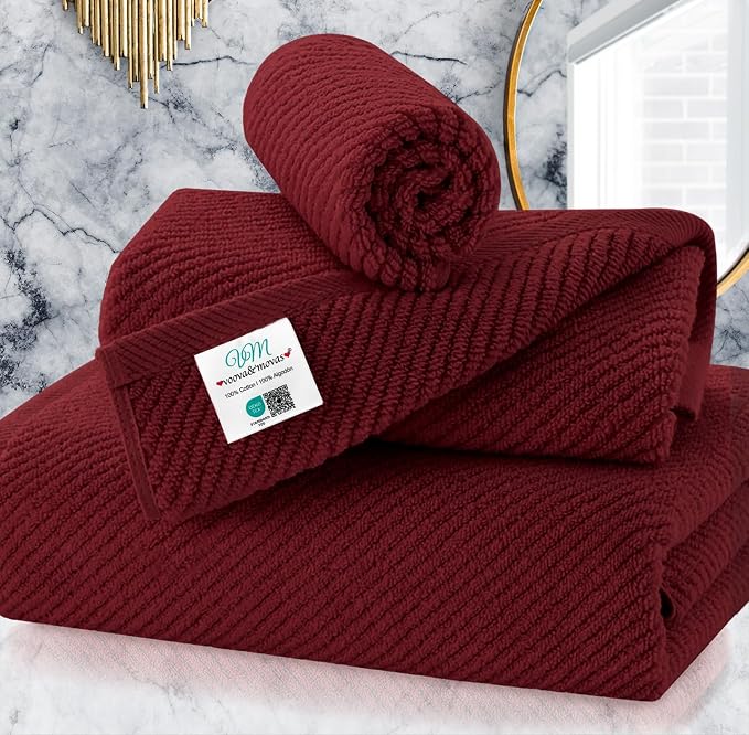 VOOVA & MOVAS 3 Piece Towel Set by VOOVAMOVAS