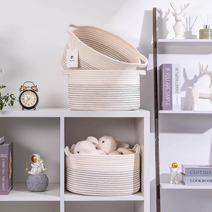 Medium and Large Woven Basket//With Handle, Used - Image 6