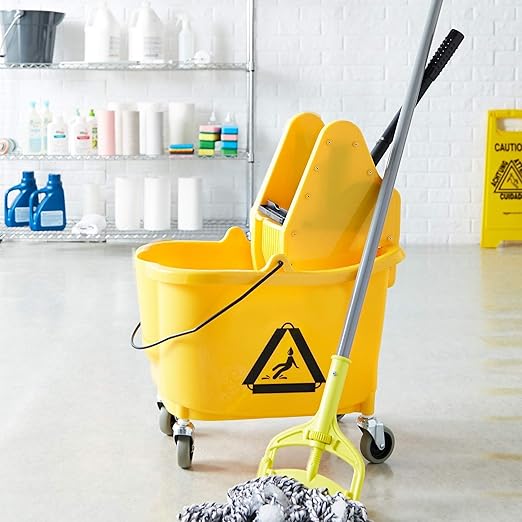 Amazon Basics Rectangular Floor Cleaning Mop Bucket - Image 7