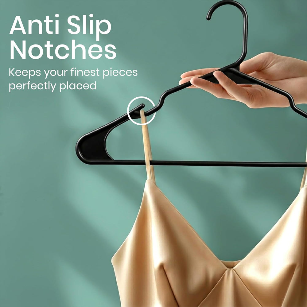 Utopia Home Plastic Hangers 200 Pack – Space Saving Clothes Hanger Black