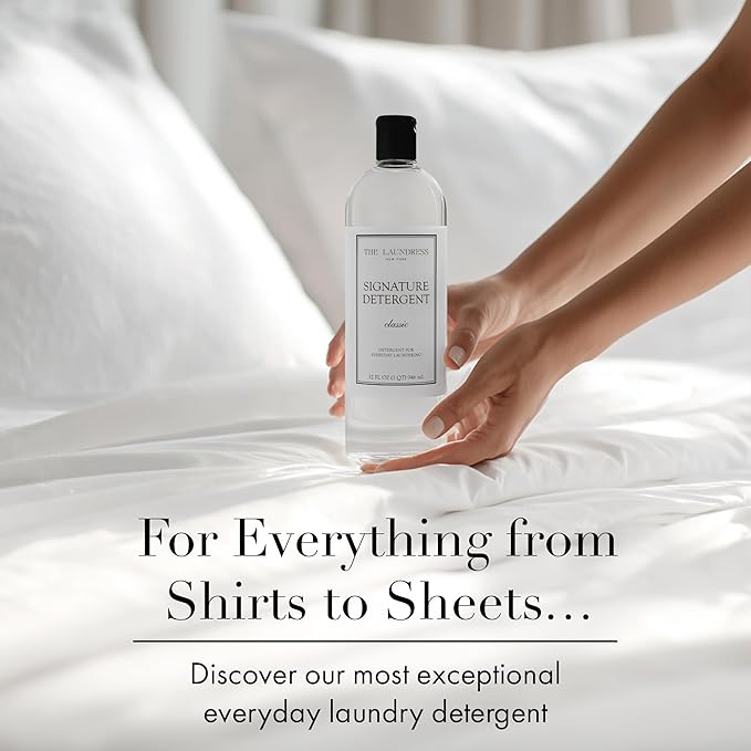 The Laundress Luxury Laundry Detergent, 31 Loads, Scented Signature Classic - Image 2
