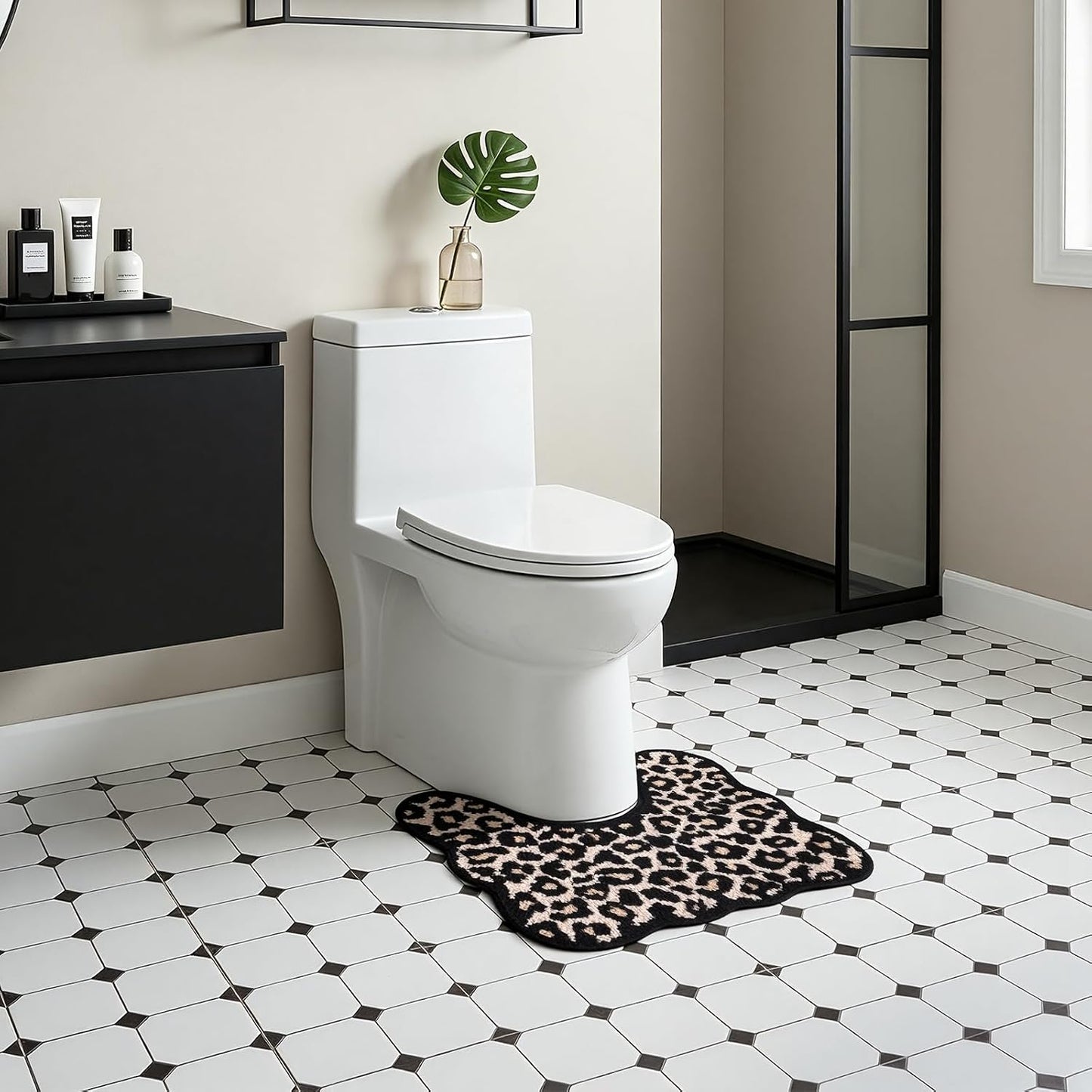 Cheetah Print Toilet Rug U Shaped Scalloped Leopard Bathroom Rug Luxury Non Slip Absorbent Washable Toilet Mat Soft Plush Bat Mat Leopard Bathroom Decor