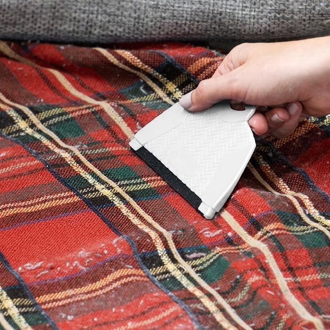 GLEENER Battery-Free Fabric Shaver & Lint Brush + Sweater Saver Gift Bundle | - Image 4