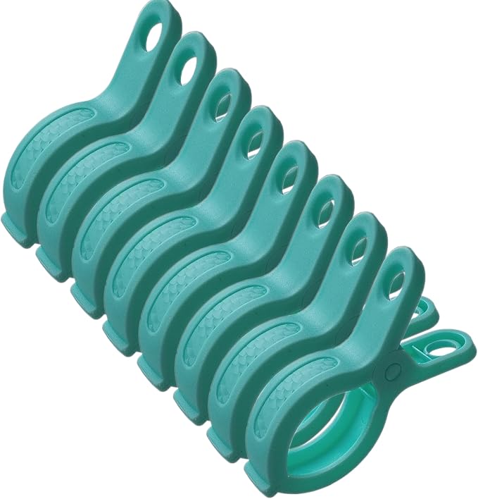 Plastic Clothes Pins Spring Clips Heavy Duty Laundry Clothespins Beach Towel by GLOWHITCH