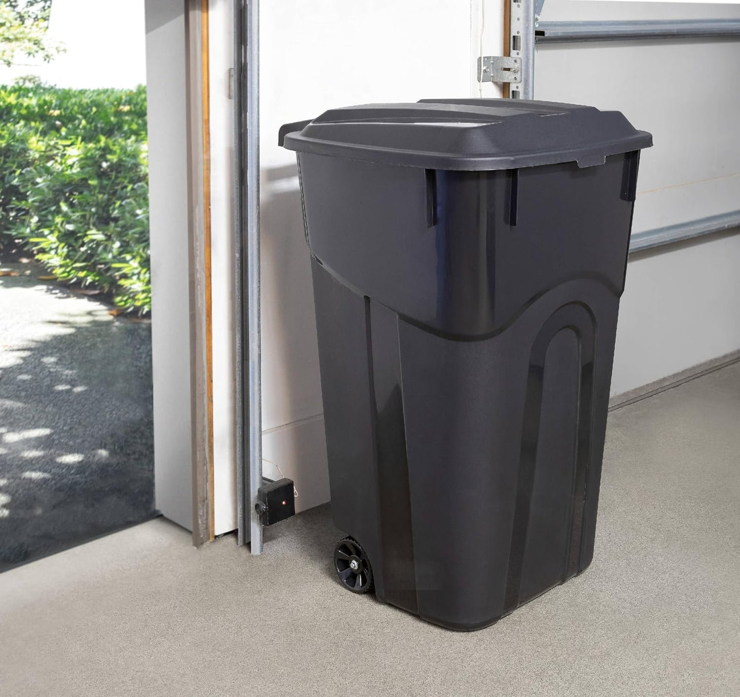 32 Gallon Wheeled Heavy Duty Plastic Garbage Can with Attached Lid – Rugged Wheels, Easy Grip Handle for Indoor/Outdoor Use