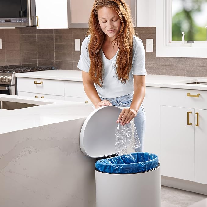 Plasticplace 32-33 Gallon Recycling Trash Bags, 1.2 Mil, 33” x 39” - Image 2