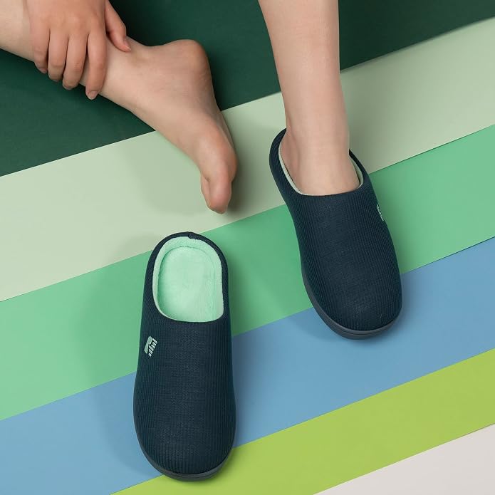 RockDove Women's Original Two-Tone Memory Foam Slipper - Image 5